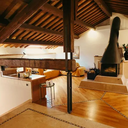 Apartment Attico Baggio